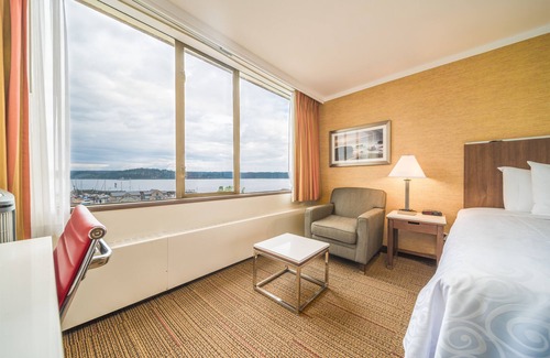 Campbell River Hotel | Coast Discovery Inn