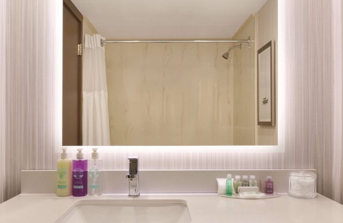 Campbell River Hotel | Coast Discovery Inn