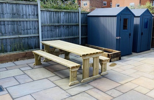 Cromer House | Coast House Cromer - Sleeps 15, hot tub, sea views