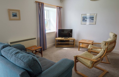 Solva Apartment | Coastal apartment with stunning views, near the Pembrokeshire Coastal Path