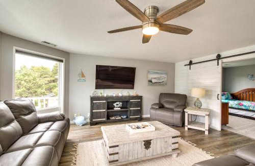 Bandon House | Coastal Bandon Vacation Rental Walk to Beach!