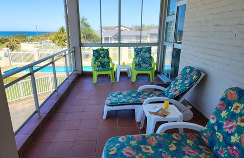 Manaba Beach Apartment | Coastal Bliss Awaits at Cassa Uvongo – Your Perfect Beachside Retreat!