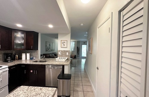 Royal Poinciana House | Coastal Bliss Townhouse in Hollywood Lakes