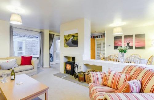 Deepdale House | Coastal Bolthole