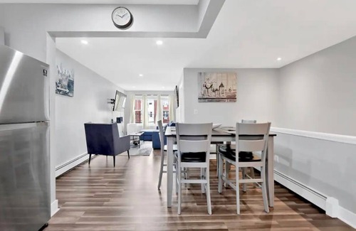 Queens House | Coastal Breeze in the Rockawaysnn