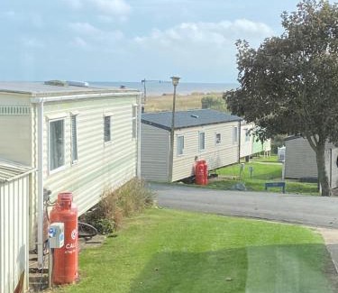 Winestead Apartment | Coastal Caravan Holidays - Nightingale 8