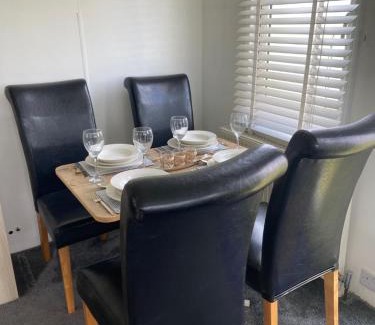 Winestead Apartment | Coastal Caravan Holidays - Nightingale 8