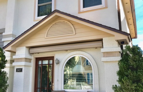 Jacksonville Beach House | Coastal Charm Townhome Steps from the Beach