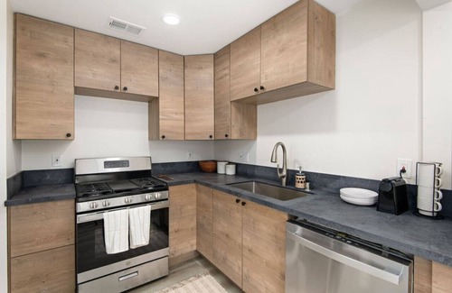 Imperial Beach House | Coastal Charm - Close to All