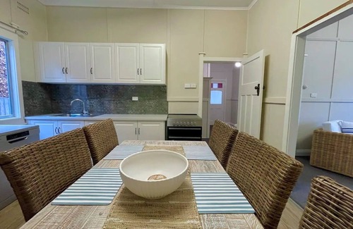 Armidale House | Coastal Chic in the Country. The perfect gettaway.