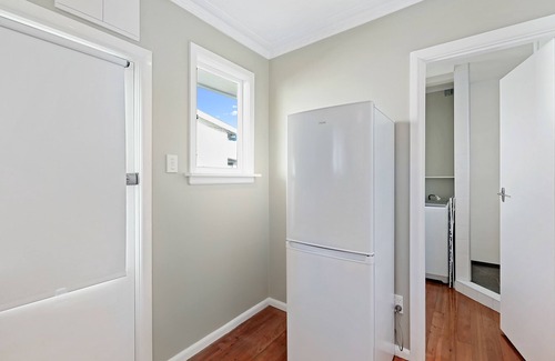 New Brighton Cottage | Coastal City Retreat - New Brighton Accommodation