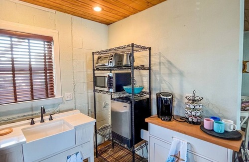 Ocean Isle Beach Apartment | Coastal Comfort - A cute beach cottage!
