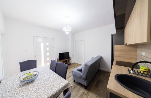 Skaljari Apartment | Coastal Comfort 2 BDR Apartment w/Garden Escape