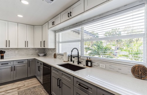 Southgate House | Coastal Comfort Getaway in the Heart of SRQ