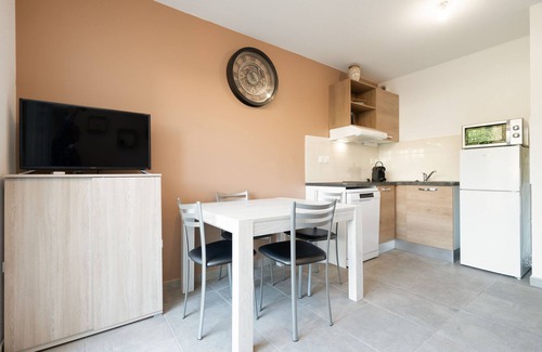 Serignan Villa | Coastal Comfort in Valras-Plage