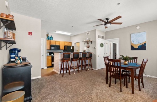 Seminole Condo | Coastal Comfort & Pool