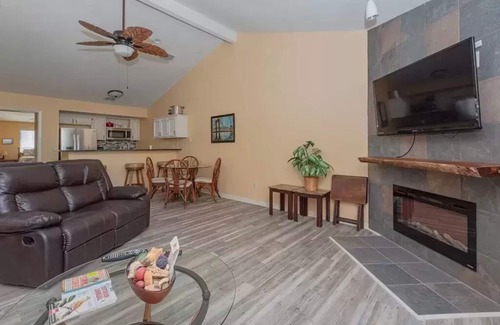 City-by-the Sea Condo | Coastal Condo Getaway
