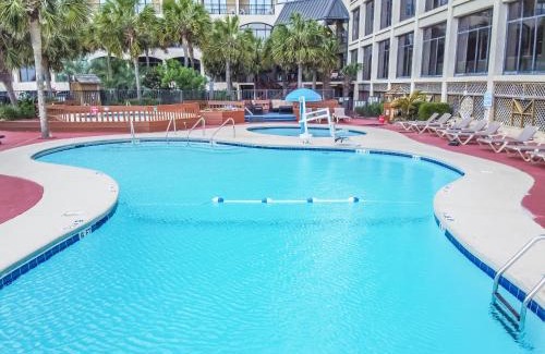 Windy Hill Apartment | Coastal condo w beach access & hot tub