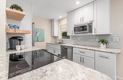 Hobe Sound House | Coastal Cottage/1 Mile to Hobe Sound Public Beach
