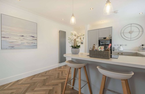 St George Cottage | Coastal Cottage in North Wales With Hot Tub