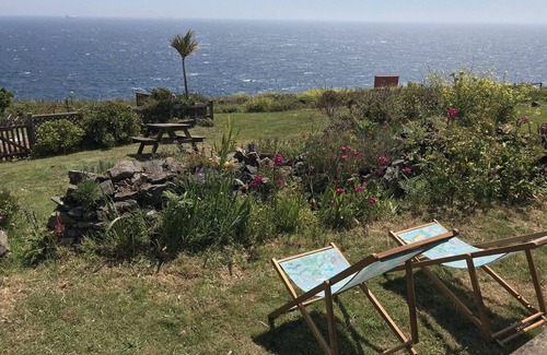 Landewednack Cottage | Coastal cottage - sea views on coast path, amazing local beaches, The Lizard