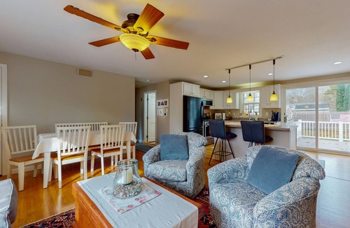 Bass River House | Coastal cottage: great location, dog friendly, firepit & bikes