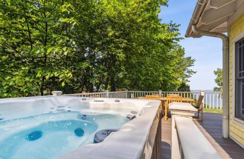Stevensville House | Coastal Cottage