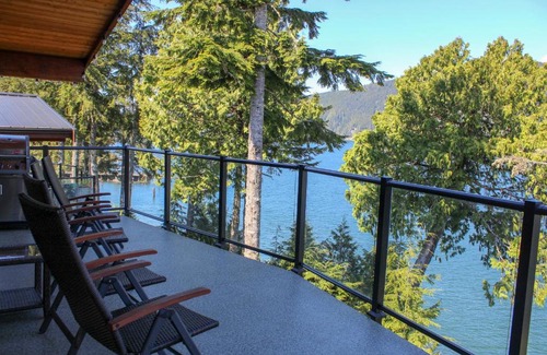 Port Renfrew Apartment | Coastal Cottages