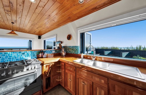 Warea House | Coastal Daze - New Plymouth Holiday Home