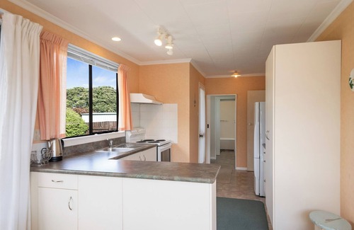 Waikanae House | Coastal Drift - Waikanae Beach Holiday Home