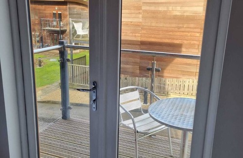 Porthtowan House | Coastal Eco-Lodge Close to Porthtowan Beach - Hot Tub - 3 Bedrooms, Pet friendly