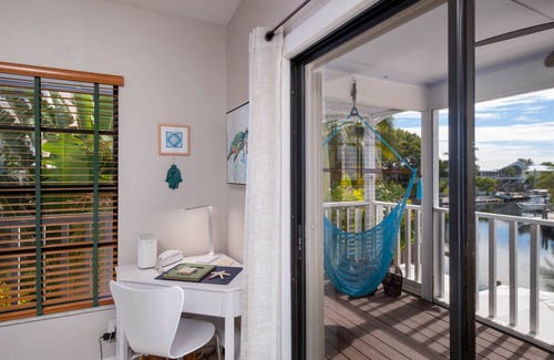 Indian Waterways House | COASTAL ELEGANCE FOR RENT IN ISLAMORADA ! PARADISE FOUND ON DEEP WATER