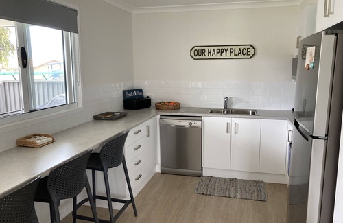 Tuross Head House | COASTAL ESCAPE @ TUROSS . modern, fresh, stylish cottage, close to lakes.