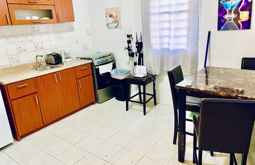 Jarealito Apartment | Coastal Express Inn & Suites #1 at 681 Ocean Drive