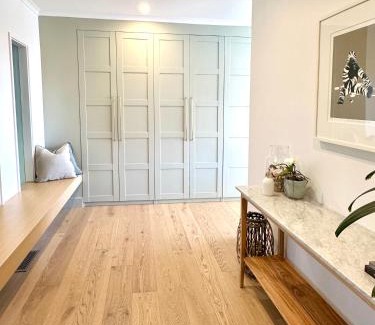 Frankston South House | Coastal Family Haven with Pool - Mornington Peninsula