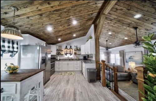 Lower Grand Lagoon House | Coastal farmhouse in venture out! Beach is across the St 7 night min stay summer