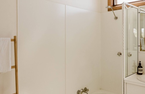 Harmers Haven House | Coastal Gem