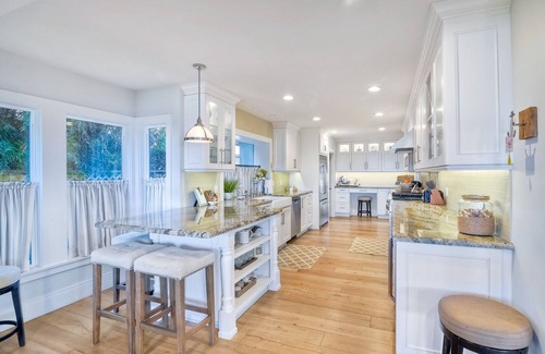 South Oceanside House | Coastal Get-Away Where Summer Never Ends!