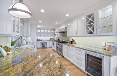 South Oceanside House | Coastal Get-Away Where Summer Never Ends!