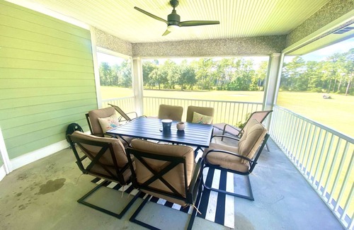 Shellman Bluff Condo | Coastal Getaway-Lovely 2 Bedroom Condo with a Pool