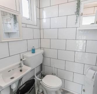 Heacham House | Coastal Glow - Coastal chalet close to beach - Crabpot Cottages Hunstanton