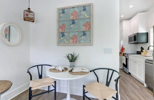 Thunderbolt Cottage | Coastal Grandma Cottage - 5 min to SAV, 15 to Beach By Lucky Savannah