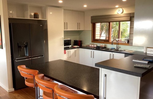 Hay House | Coastal Haven on Beaufortia