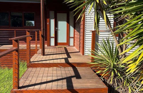 Hay House | Coastal Haven on Beaufortia