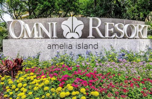 Fernandina Beach Apartment | Coastal Haven Shipwatch Villas 1303, oceanfront