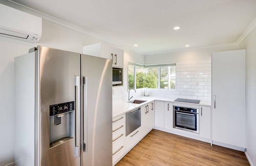 Waimarama House | Coastal Haven – Waimarama Holiday Home