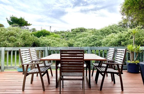 Venus Bay House | Coastal Hideaway – Venus Bay's Coastal Charm (First Estate)
