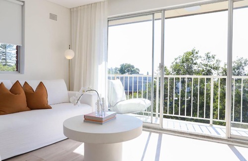Newport Apartment | Coastal Holiday Apartment