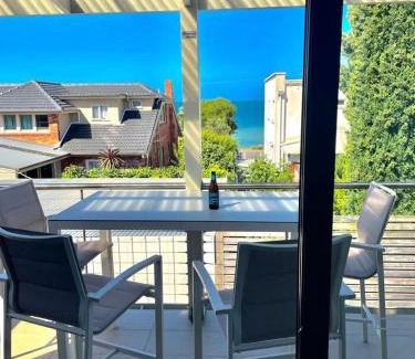 Indented Head House | Coastal Holiday Living Bay Views Prime Location