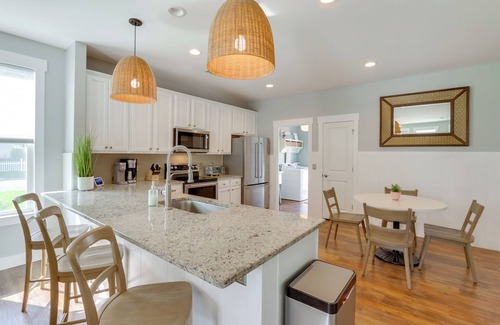 Bluffton House | Coastal Home w/Yard < 1 Mi to Old Town Bluffton!